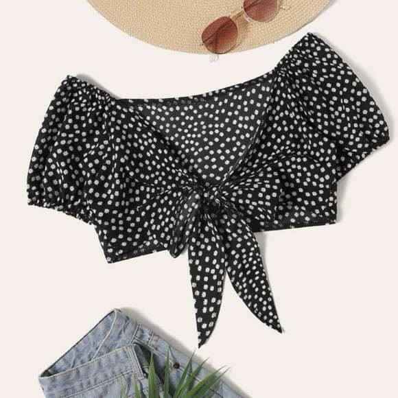 SHEIN Tops - Ditsy Floral Knot Plunge Crop Top